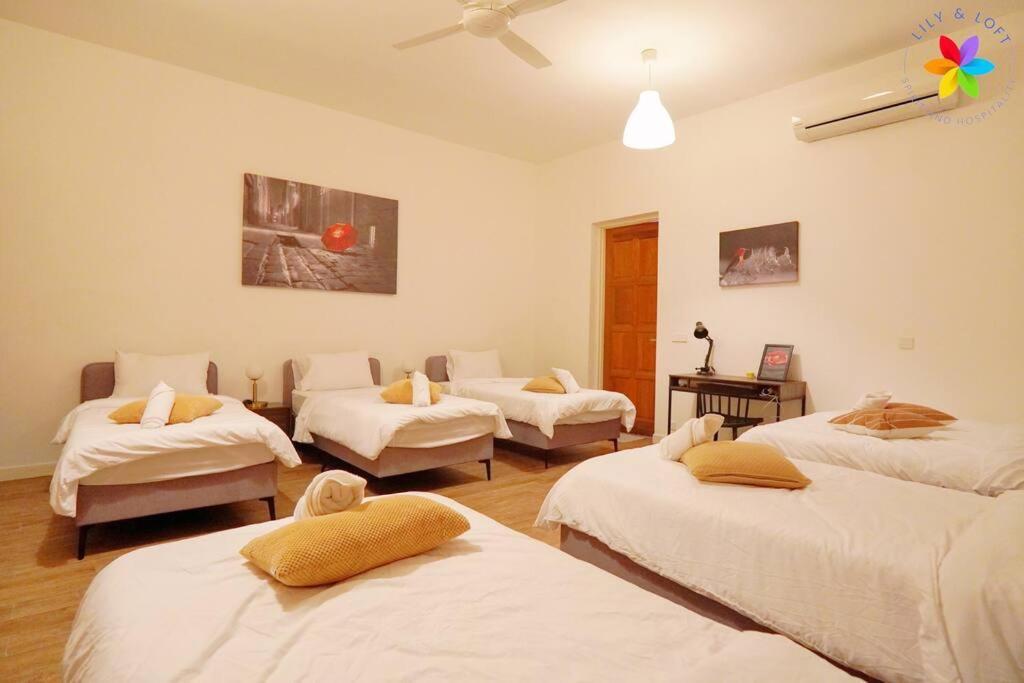 30p White House Retreat - Pool & Event Hall *