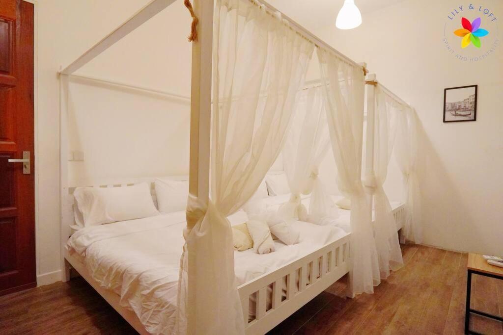 30p White House Retreat - Pool & Event Hall Vila *