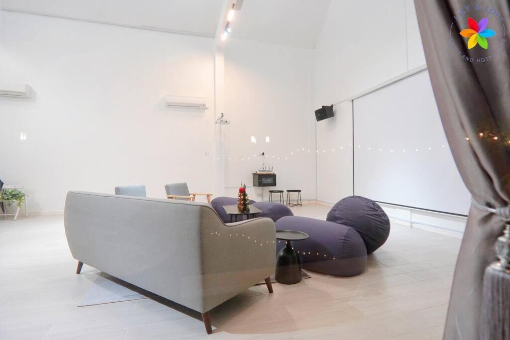 Vila 30p White House Retreat - Pool & Event Hall